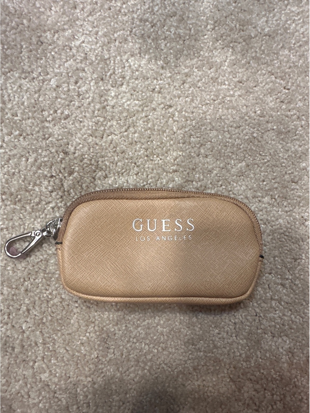 (5)GUESS Los Angeles Small Tan Zip Pouch Keychain